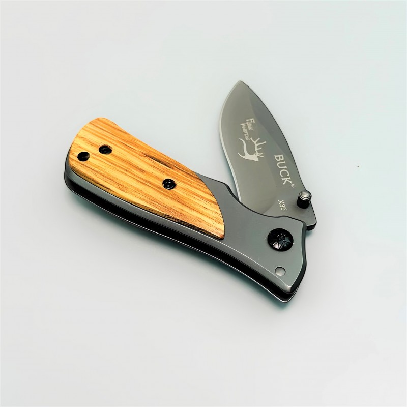 Buck X35 Traditions Ergonomik Sap ve Güvenli Arka Kilit Sistemi