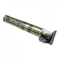 Powertec TR-1010 ile sakal tıraşı yaparken kullanım sahnesi